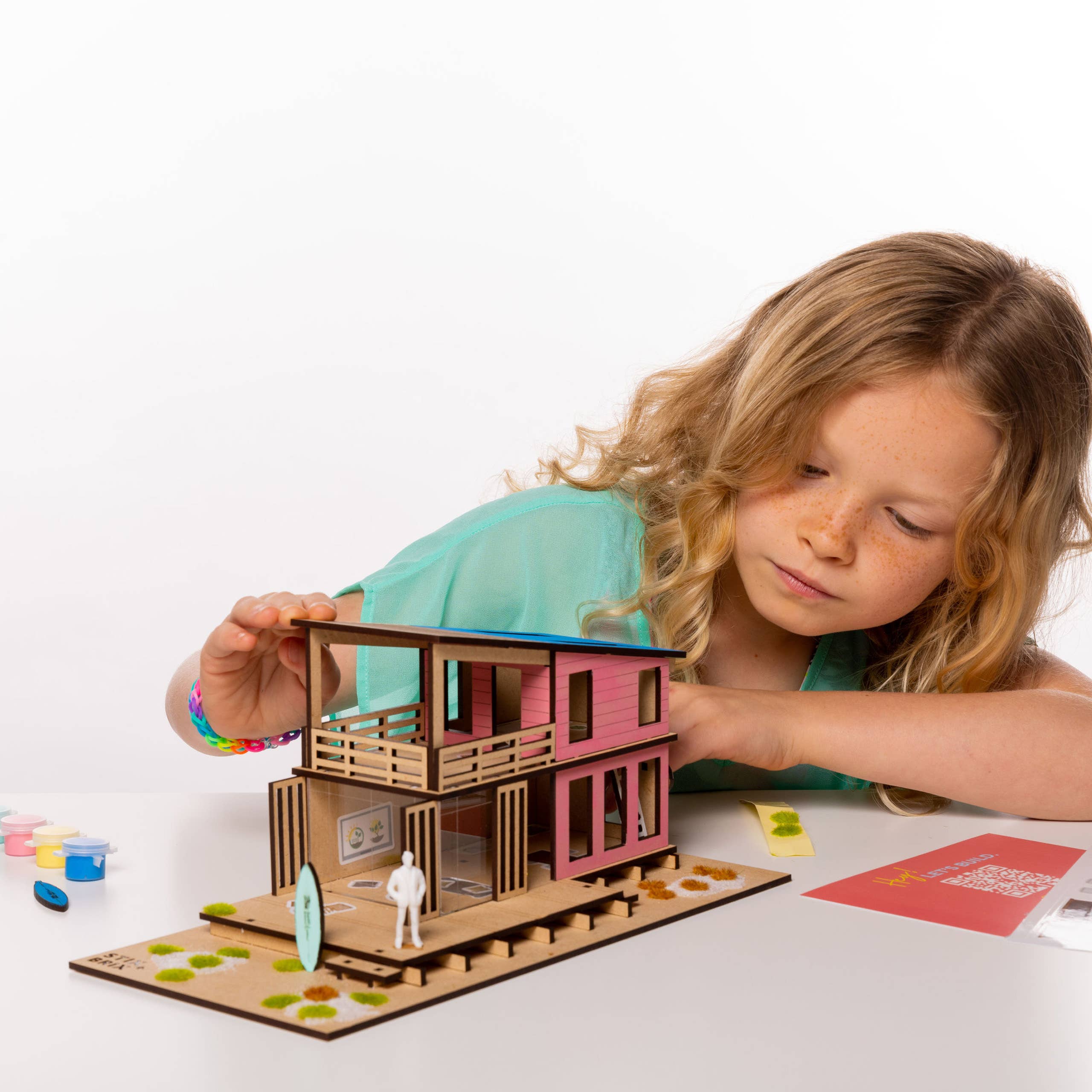 Beach Hut Building Kit