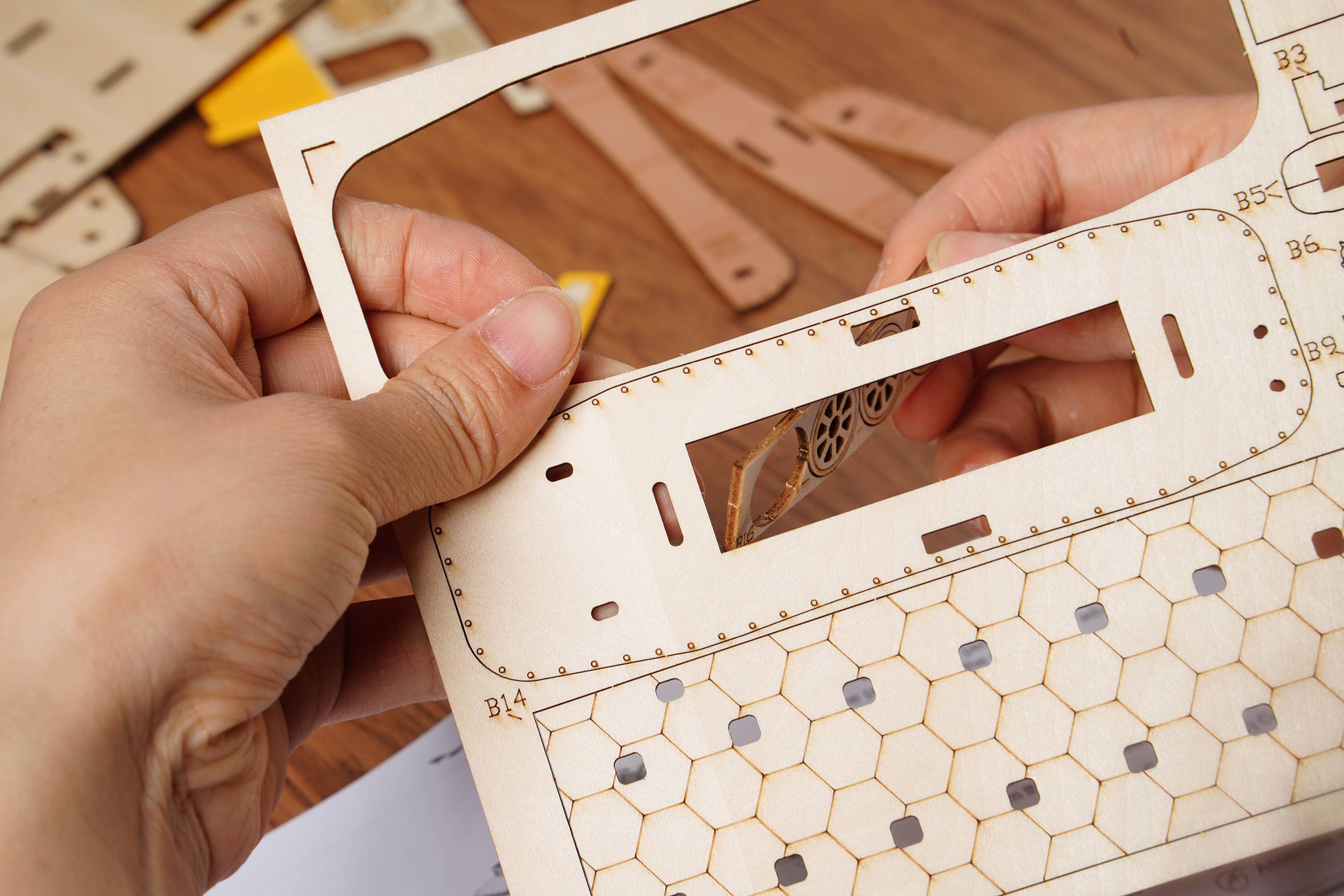 3D Laser Cut Wooden Puzzle: Tramcar