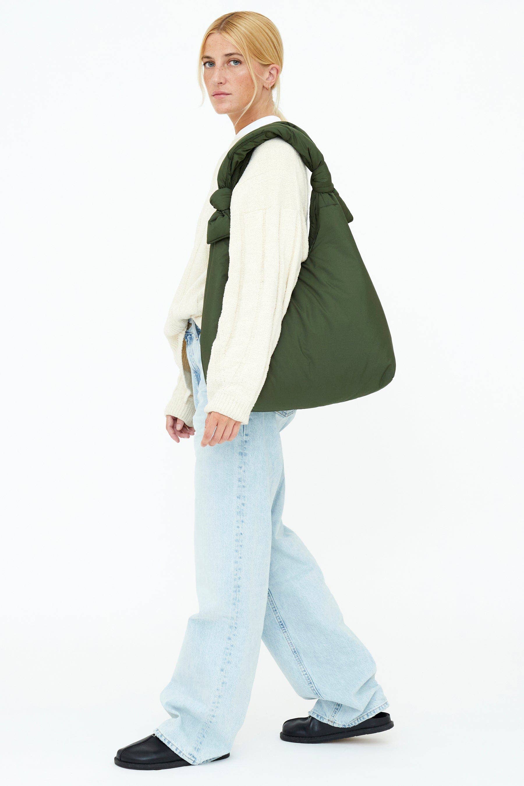 Biwa Puffy Shoulder Bag Green