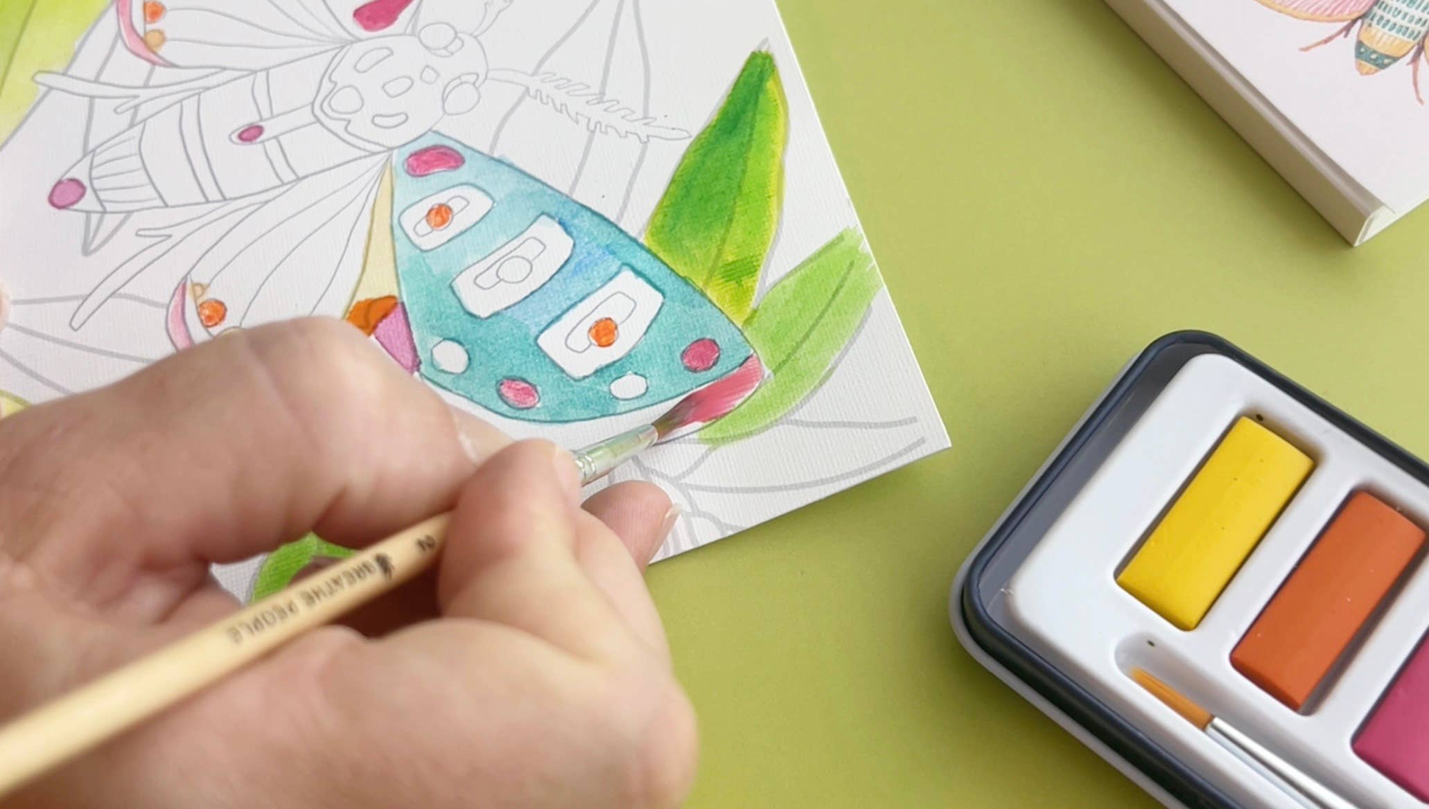 Nature Wonders | 10 Minute Creative Escape Art Book