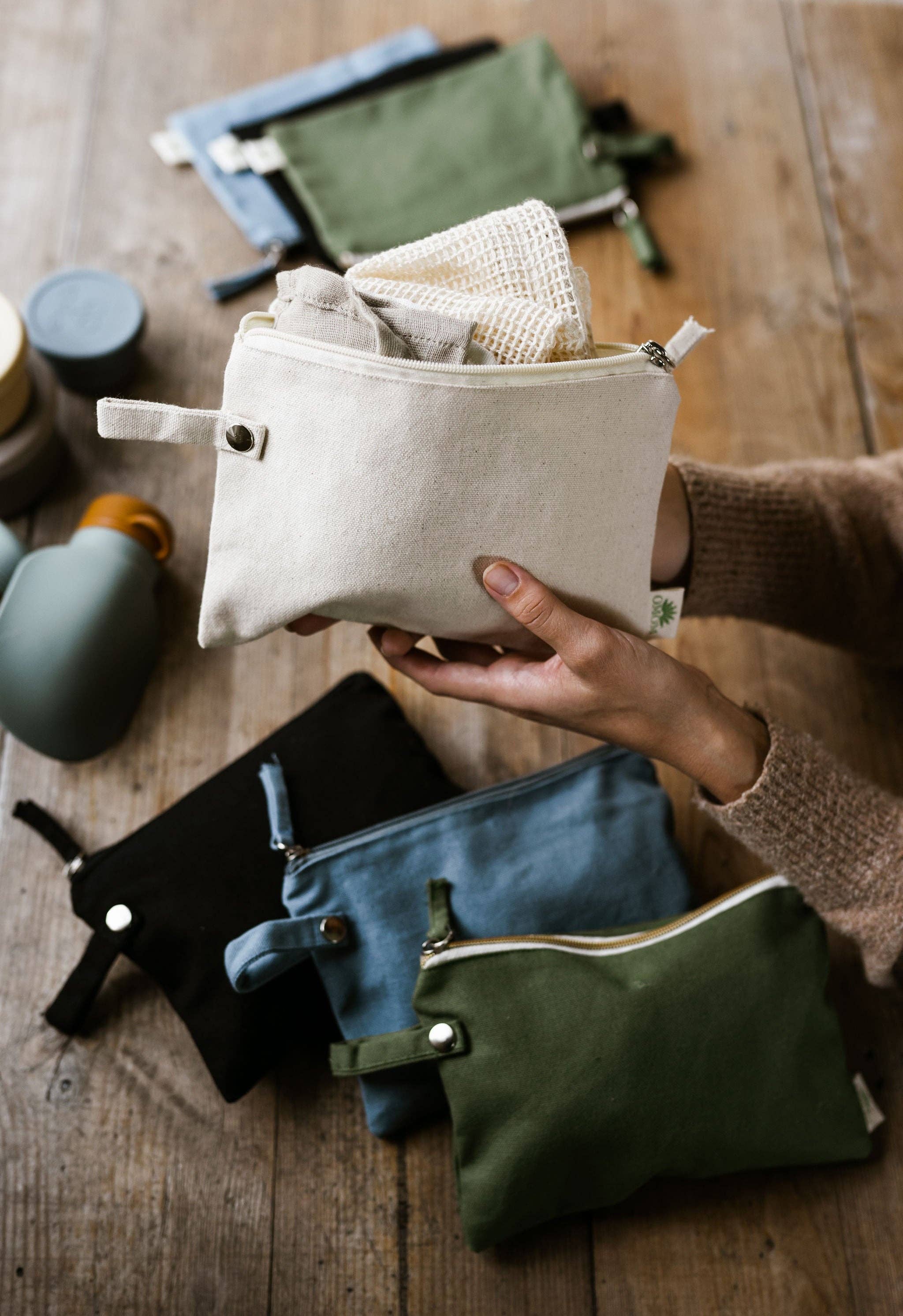 Small Canvas Pocket Bag: Green