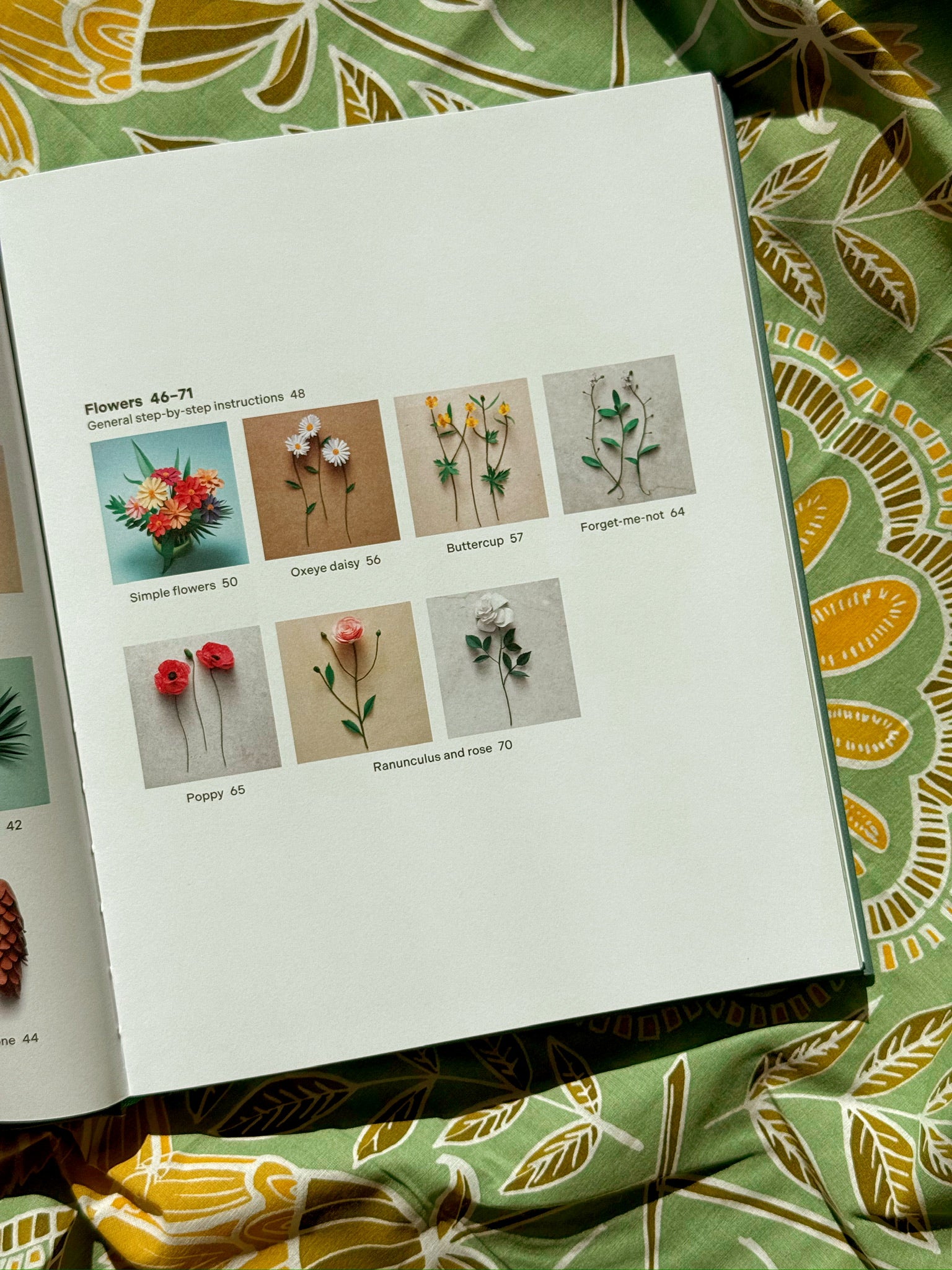 The Kew Book of Paper Gardens: 50 Botanical Paper Projects to Make