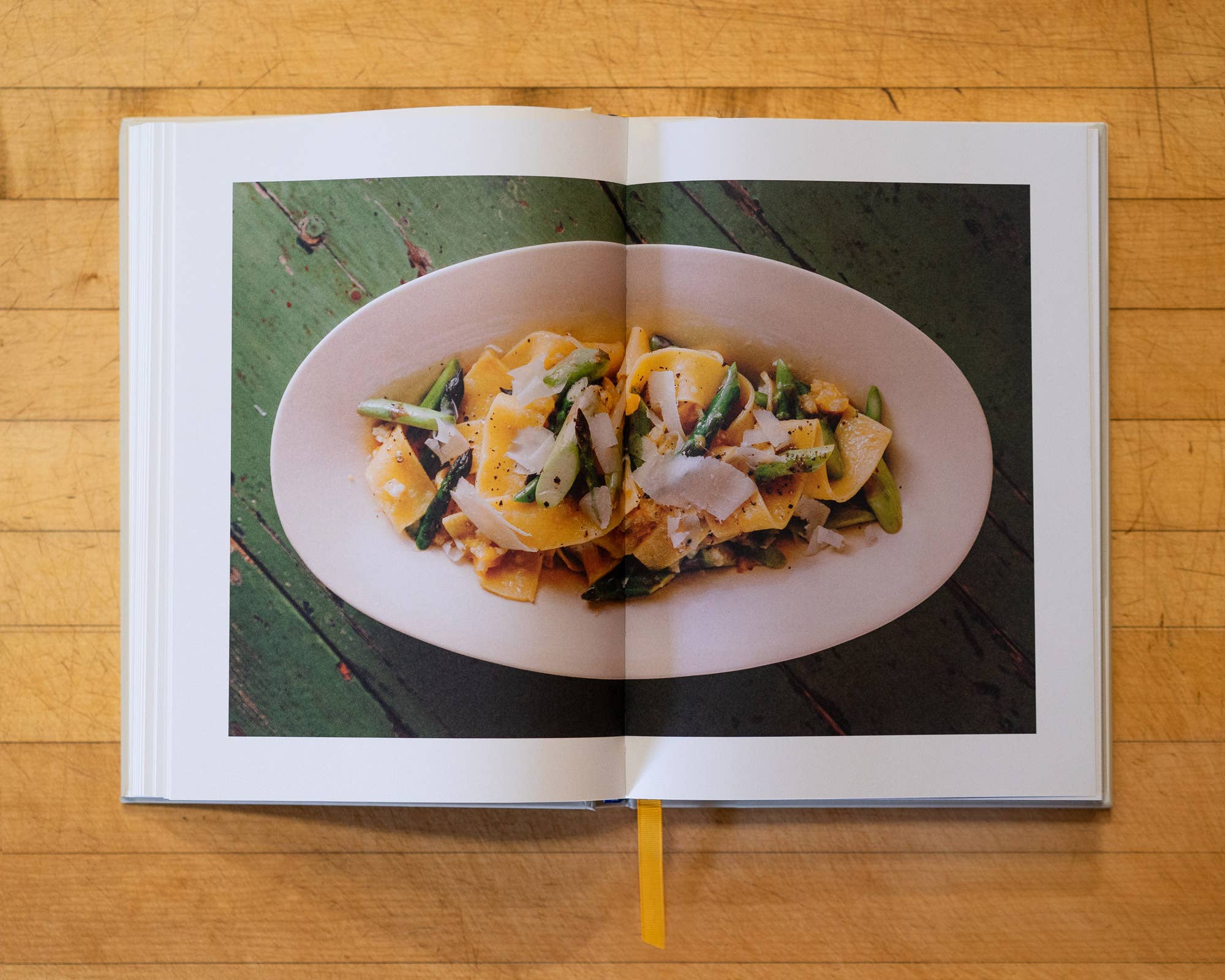 Six California Kitchens: A Collection of Recipes, Stories, and Cooking Lessons from a Pioneer of California Cuisine | Cookbook