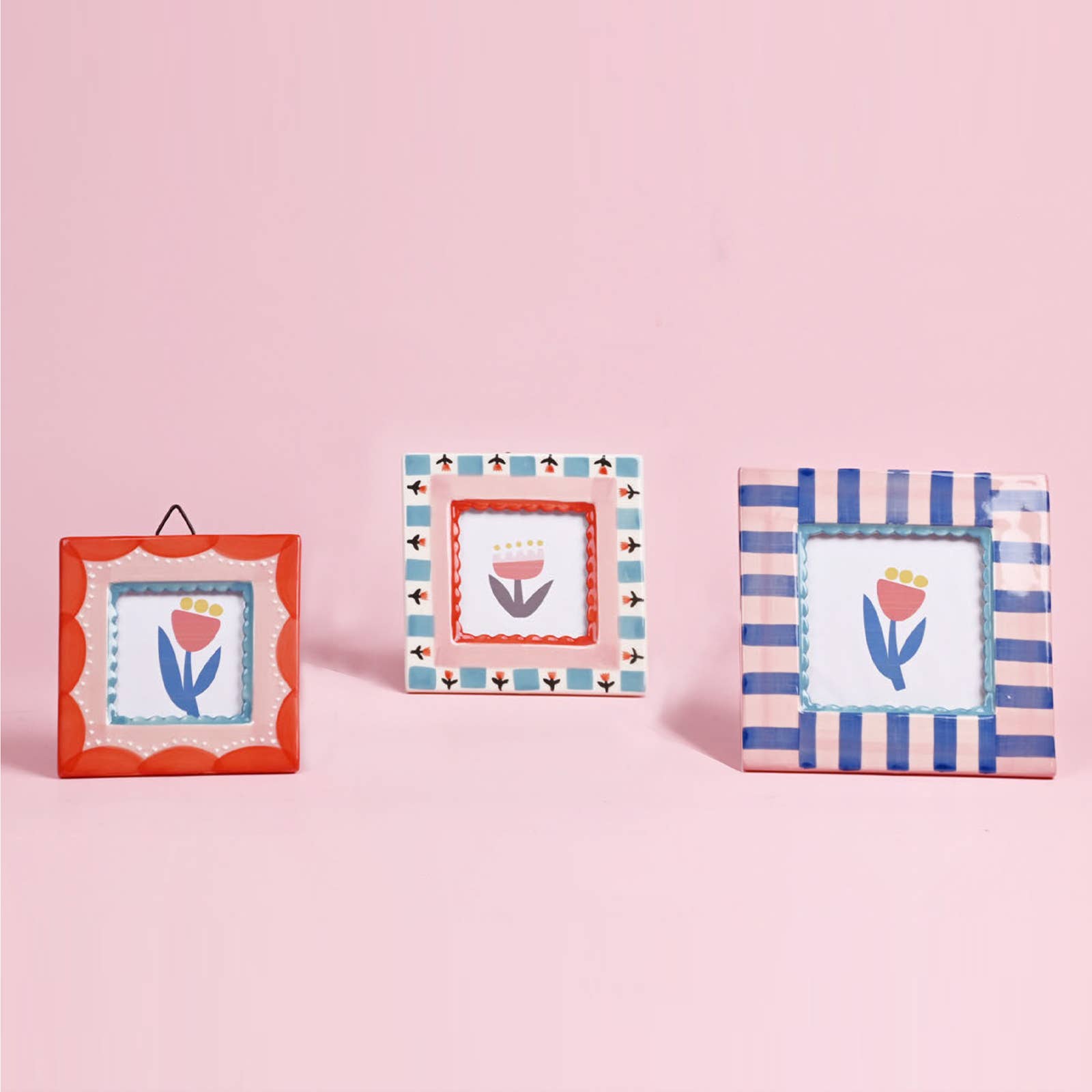 Red Scallop Hand-painted Ceramic Photo Frame