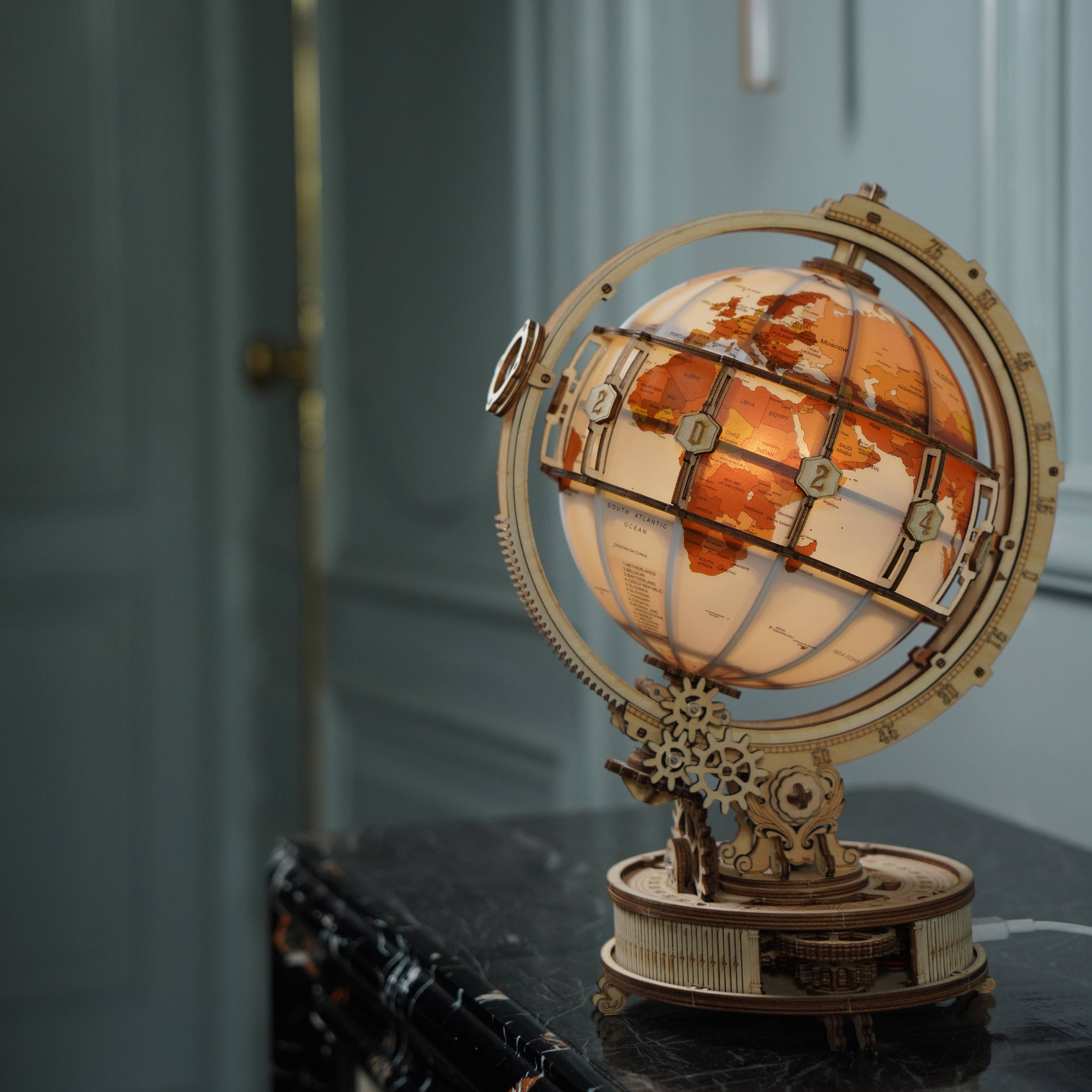 Luminous Globe: DIY Wooden Puzzle