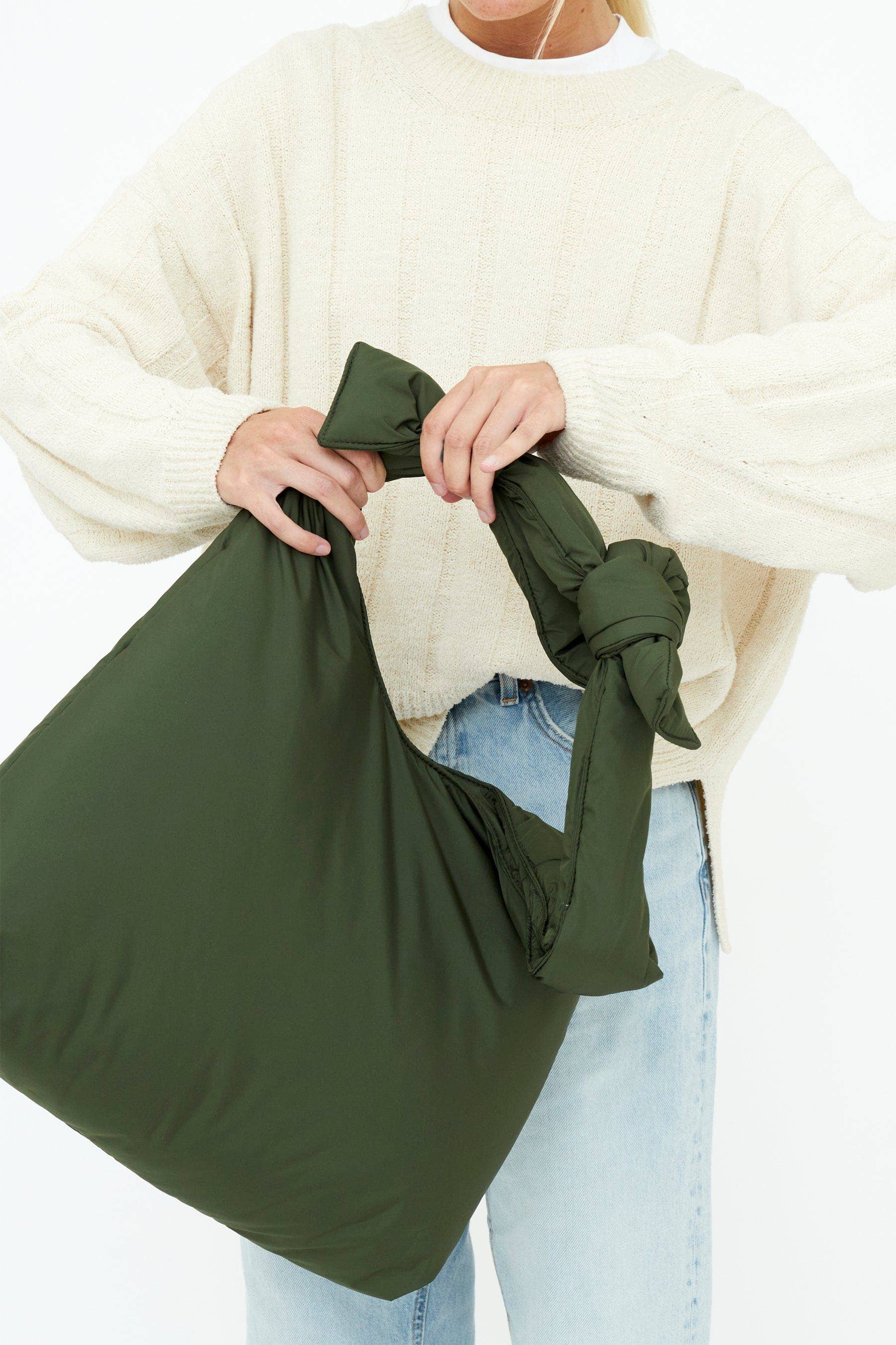 Biwa Puffy Shoulder Bag Green