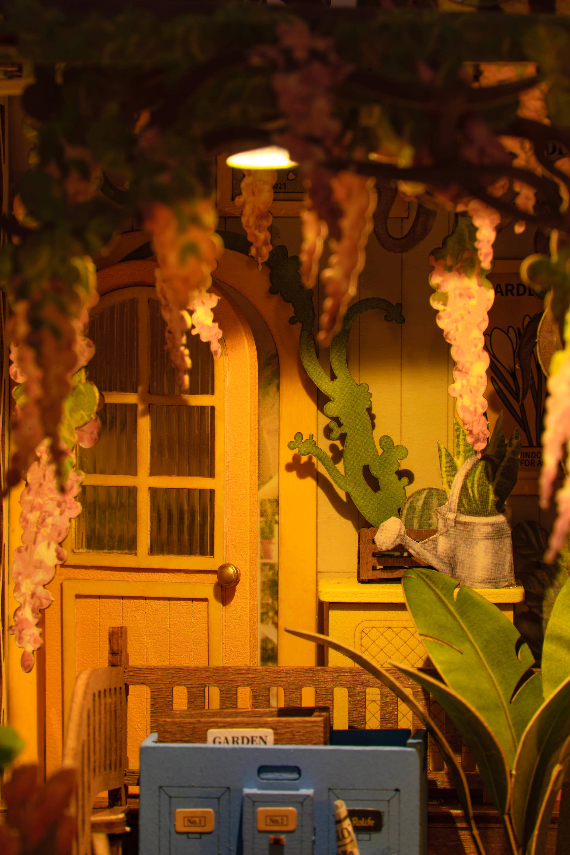 Garden House: DIY Miniature House Book Nook Kit