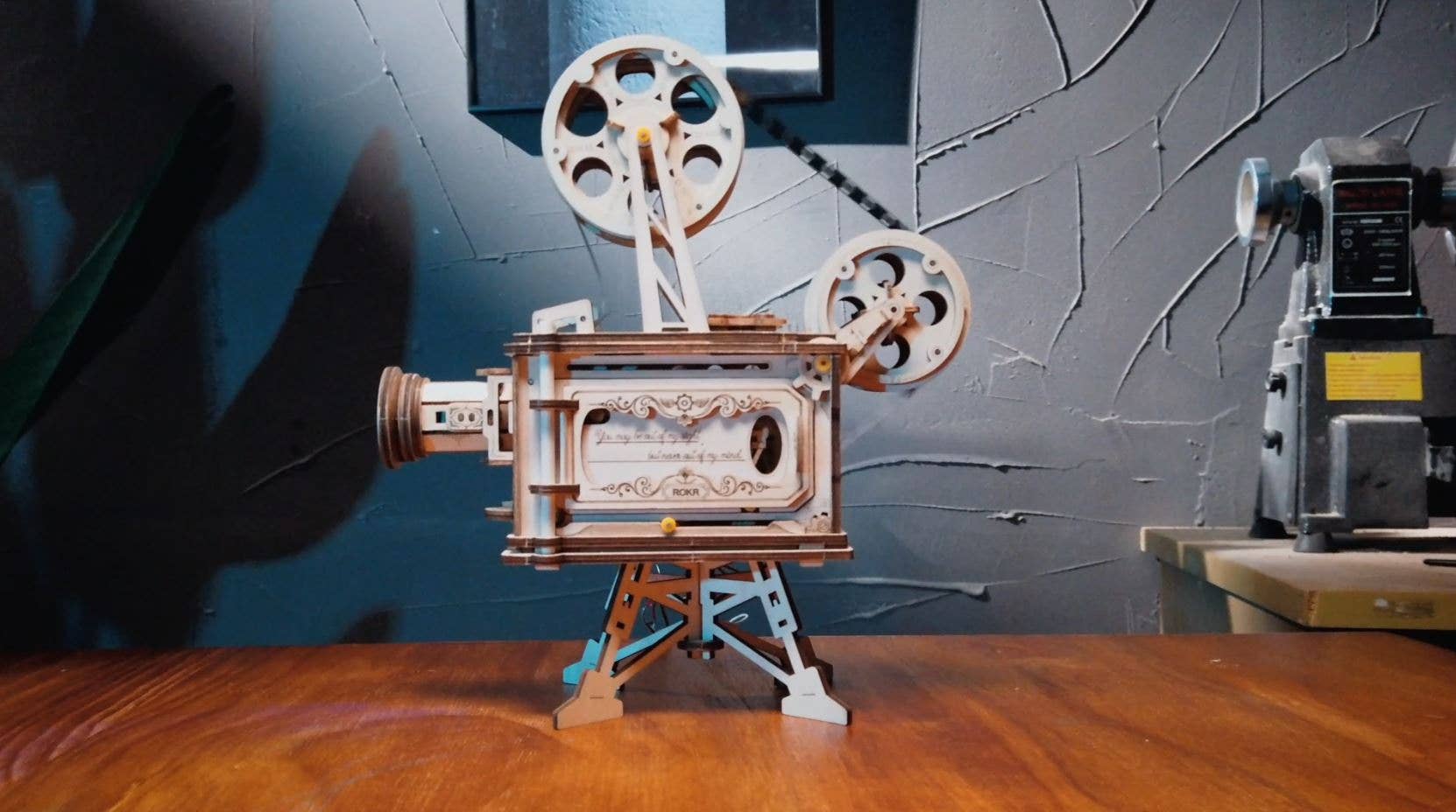 Vitascope: DIY Wooden Puzzle