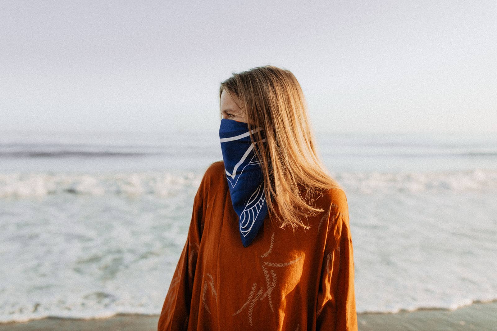"Breaking Waves" Bandana