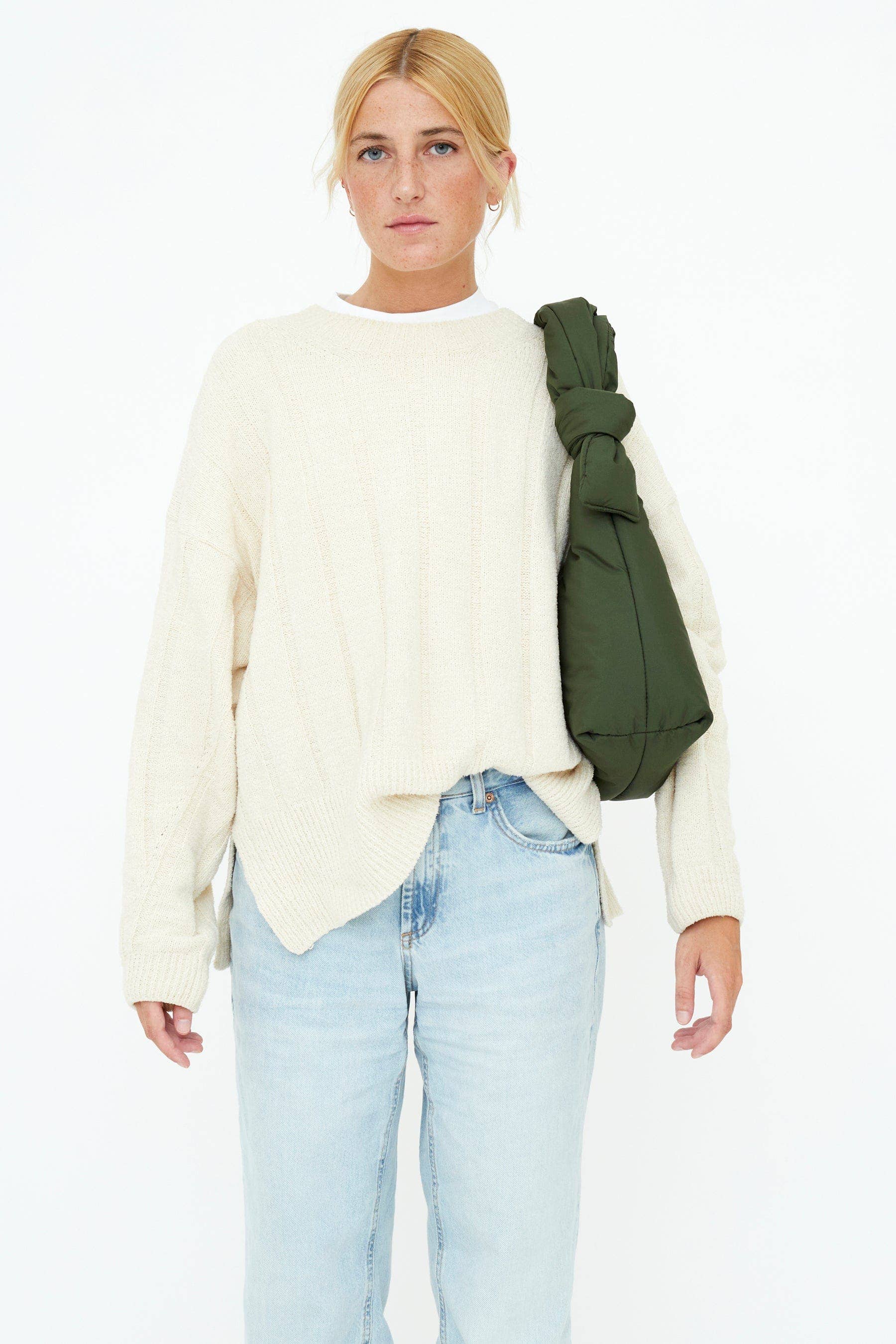 Biwa Puffy Shoulder Bag Mini Green