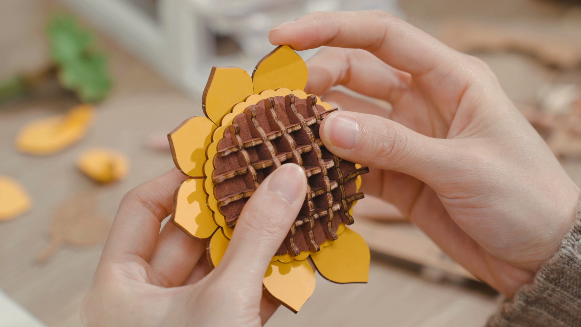 3D Wooden Flower Puzzle: Sunflower